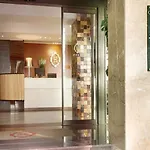 Hotell Grand 4*