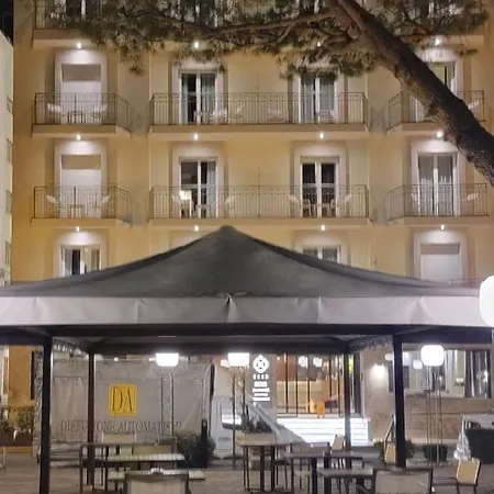 Grand Hotel